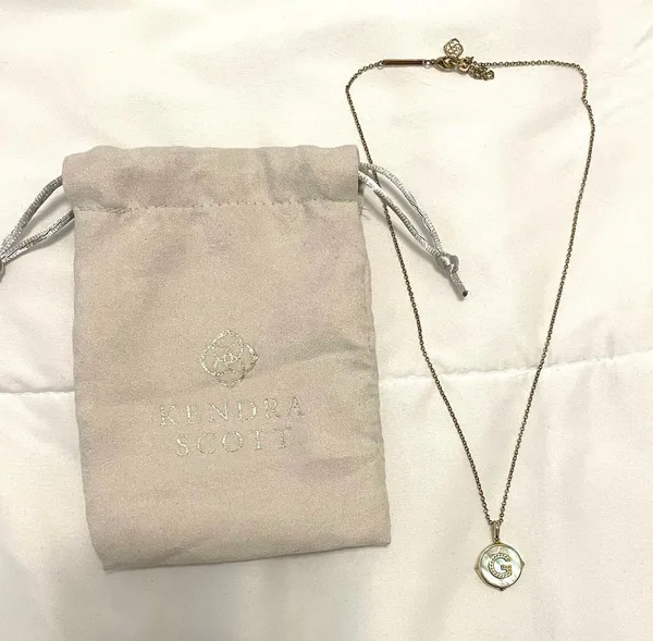 Kendra Scott Reversible G Necklace - Image 2