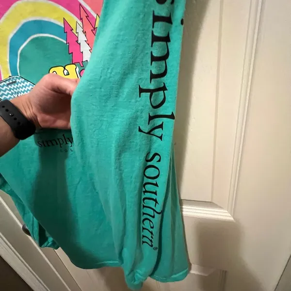 Simply Southern Long Sleeve. Size Small. - Image 5
