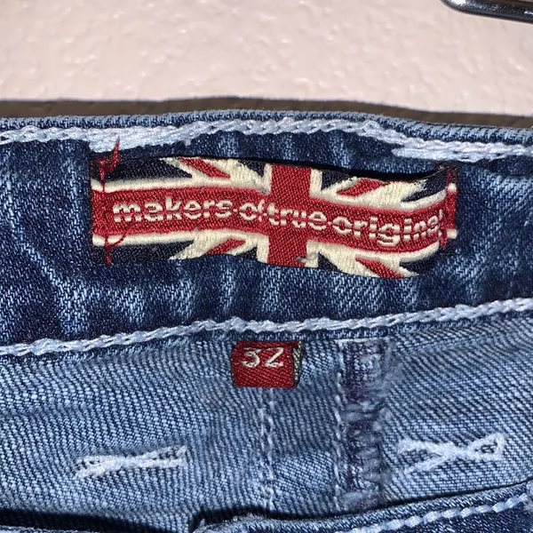 Makers of True Originals blue low rise bootcut jeans - Image 11