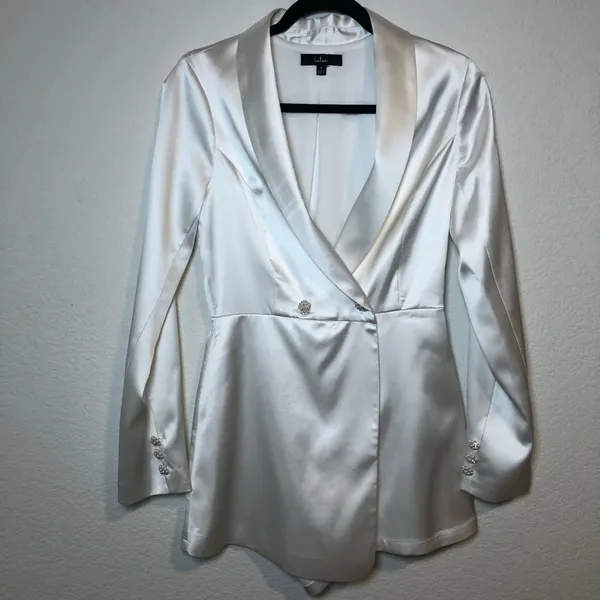 NWOT Lulus Regal Aura White Satin Long Sleeve Blazer Romper Size S - Image 5