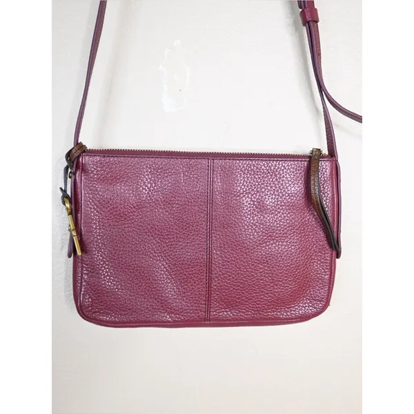 Fossil Women's Pebbled Crossbody Cowhide Leather Bag in Burgundy - Image 4