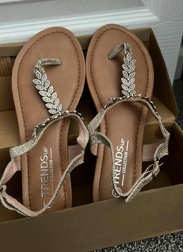 Champagne Glitter Sandals Tan Size 7.5 - Image 2