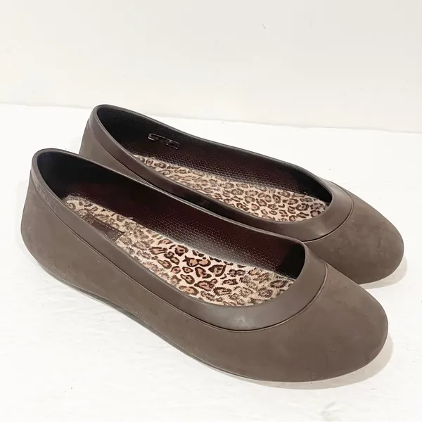 Crocs Mammoth Women’s‎ Size 8 Ballet Flat Leopard Print lined Shoes Brown - Image 3
