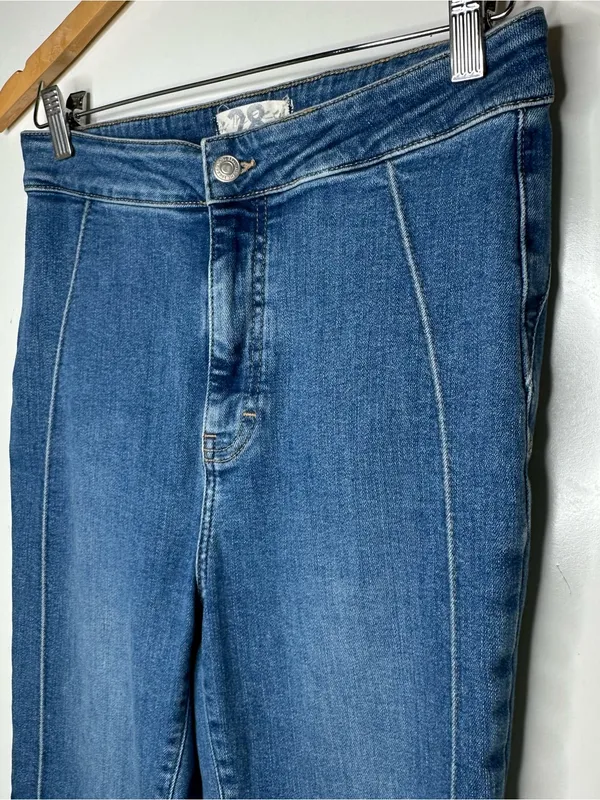 We The Free People Cross My Heart Slim Straight High Rise Jeans Size 28 - Image 7
