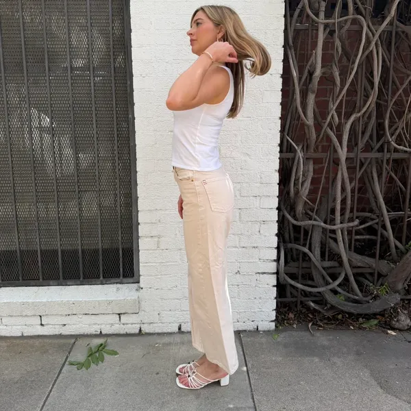 Urban Outfitters BDG High & Wide cream jean pants / fit like a size 25 - Image 3