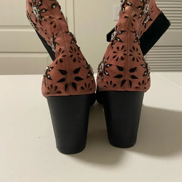 EUC |‎ Miss Albright beaded ankle boots — size 8 - Image 7