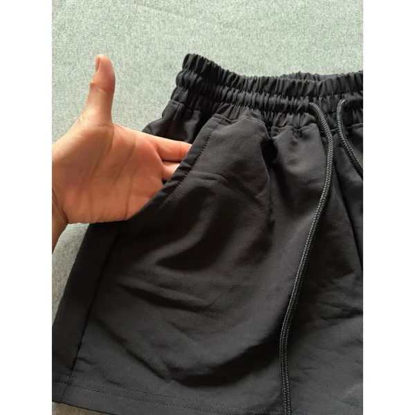 ALO Yoga Women's Alumni Black Nylon Pull-On Activewear Drawstring Shorts Sz S - Image 3