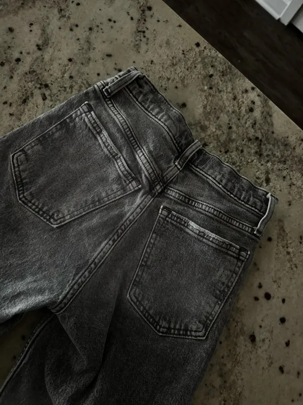 Abercrombie Mom Jeans - Image 3