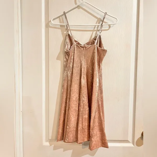 Final price Calvin Klein Dusty Pink Velvet Dress - Image 3