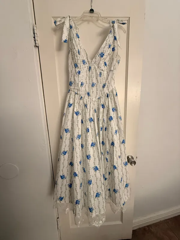 Tie- Shoulder Floral Printed V-Neck Midi Dress - Image 3