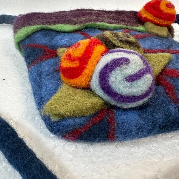 Handmade Wool Coin Purse Handbag Made in Nepal Small Zip Top Blue Purple Flower - Image 3