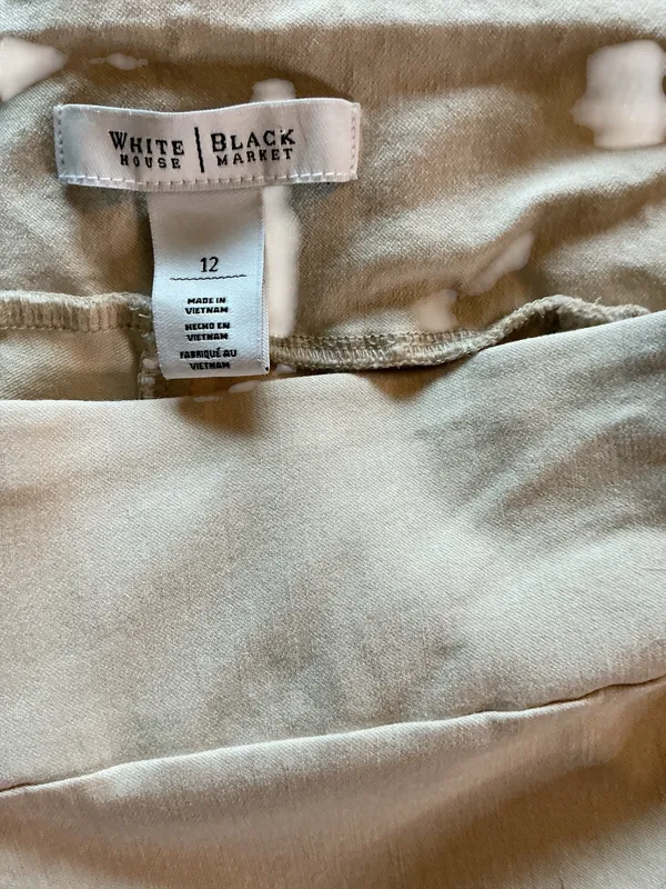 White House Black Market Pull-On Capri Cropped Pants Khaki Beige Size 12 - Image 3