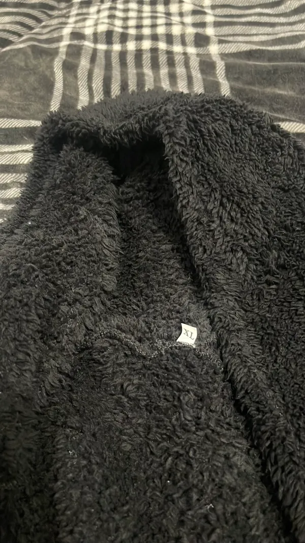 Amazon Fuzzy Jacket - Image 2