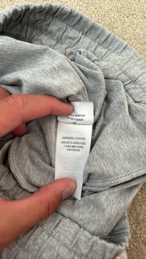 vuori super soft shorts xs - Image 3