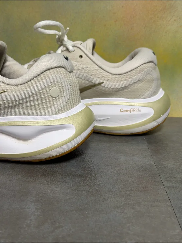 Nike Journey Run Women's Sneakers FJ7765-003 Phantom/Neutral Olive-Sail Size 9.5 - Image 12