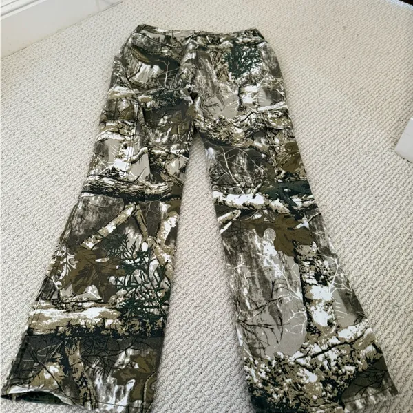 Amazon Camouflage Cargo Pants - Image 2