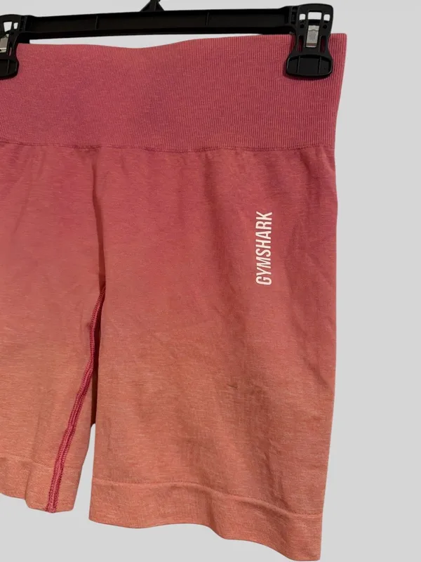 Gymshark Women's Ombre High-Waist Bike Shorts - Rose to Peach - Image 3