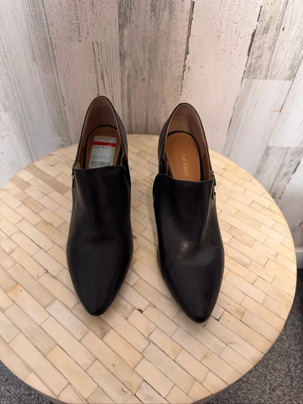 Calvin Klein Joanie Pointed Toe Leather Ankle Booties Womens 8 Black Heel Shooti - Image 8