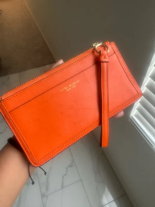 Tory Burch Leather orange wristlets  - Image 4