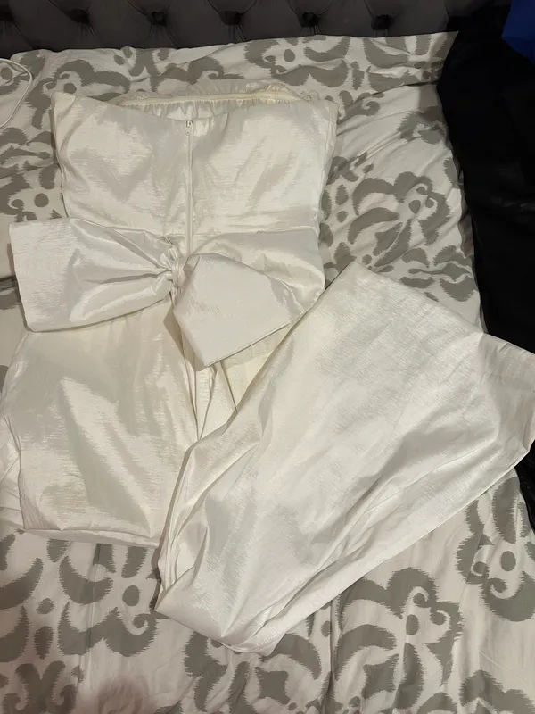 Dillard's Strapless Dress With Bow and Detachable Train - Image 5