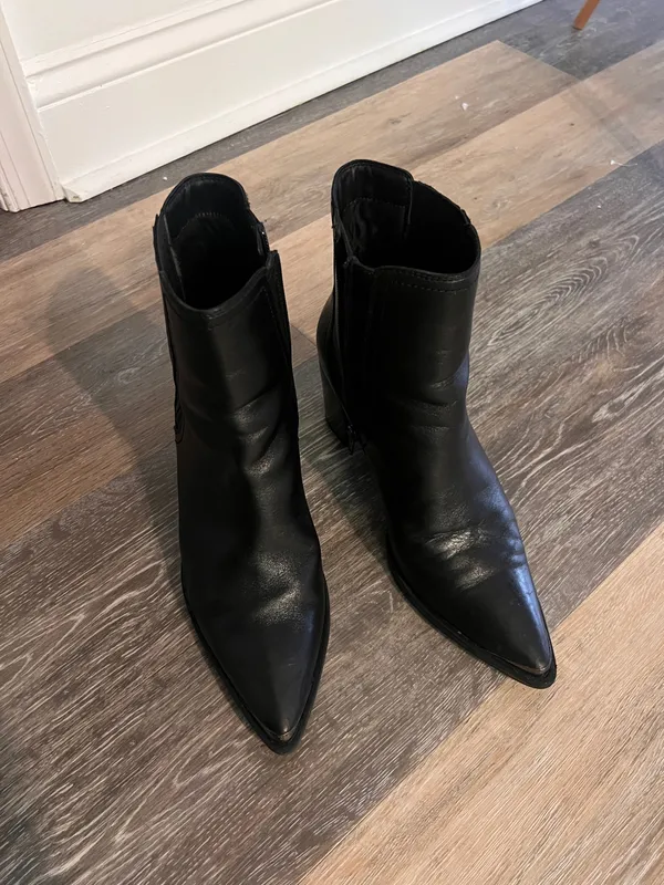 Black Heeled Booties Size 9.5 - Image 3