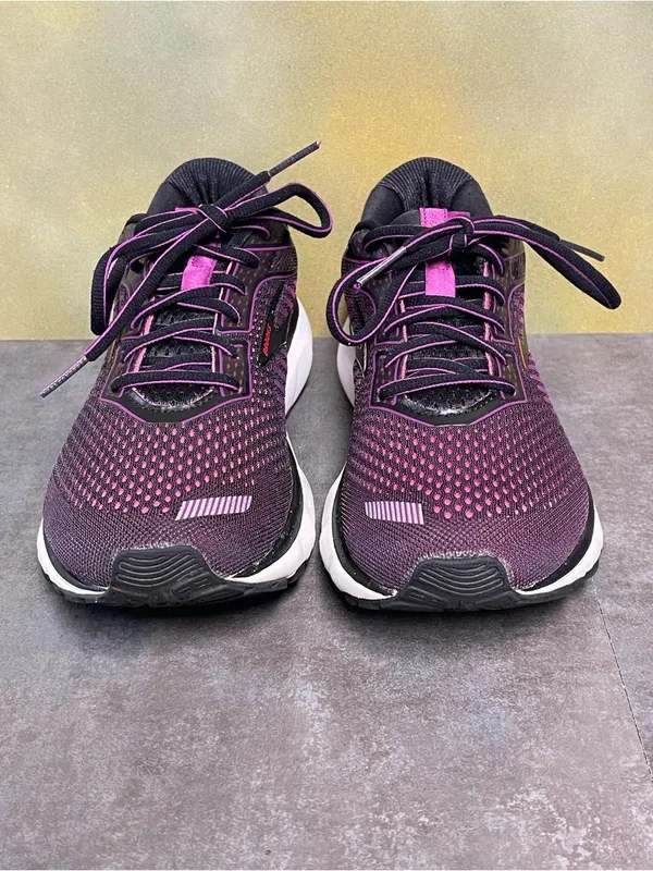 Brooks Ghost 12 Women's Running Shoes Black/Fuchsia Size 10B - Image 4