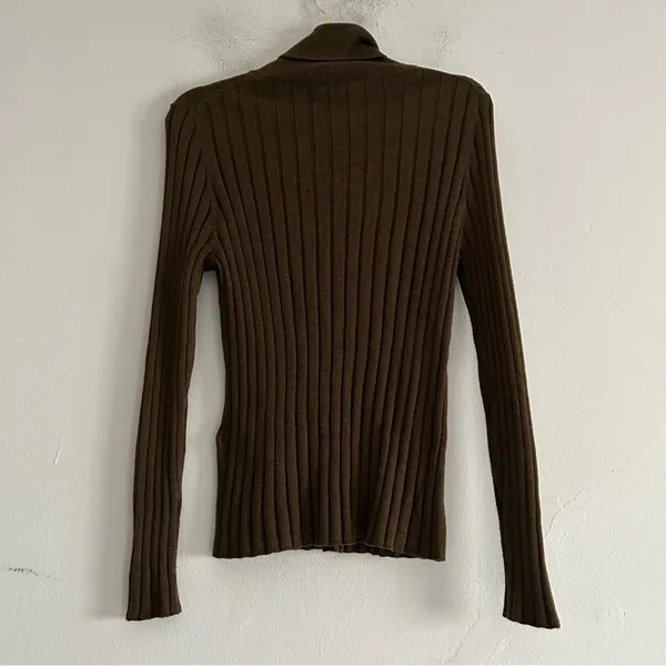 Banana Republic Lucci Merino Wool Turtleneck Sweater Brown Quiet Luxury Preppy - Image 5