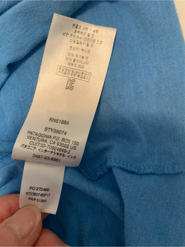 Patagonia Women’s Sky Blue Graphic Short-Sleeve Tee size Medium - Image 6