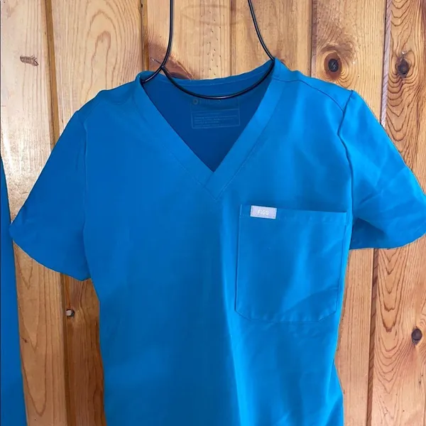 FIGS Blue Scrub Set with Zamora pants and caterinia scrub top XS/SM - Image 6