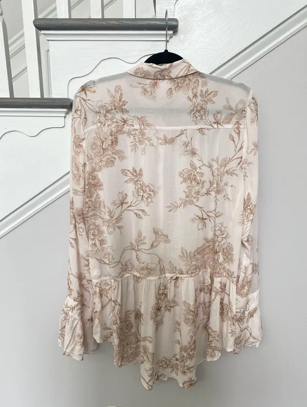 Lauren Conrad Women’s Ruffle High Low Blouse - Image 4