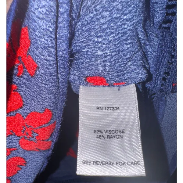 John Mark Floral Bell Sleeve‎ Top Women's Medium Navy Blue Red July Lattice Lace - Image 7