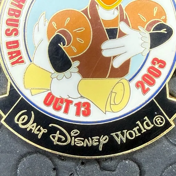 Disney parks Columbus Day 2003 Donald Duck limited edition 1500 trading pin VTG - Image 3