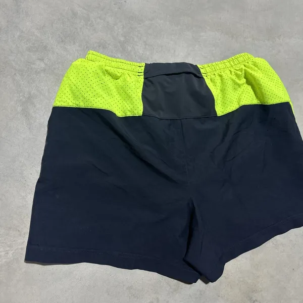 Under Armour Shorts Women's SZ Medium Built in Liner Black Neon Green Running - Image 9
