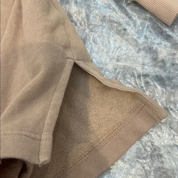 Old Navy women’s Beige Zip-Up Sweatshirt size large. - Image 9