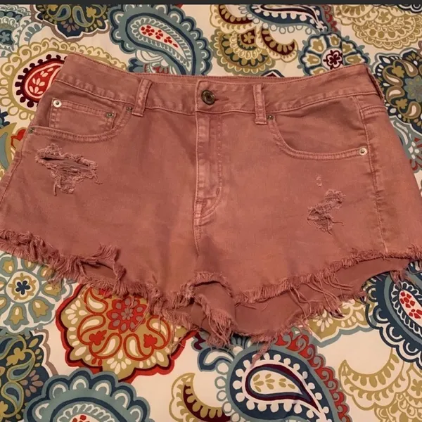 American Eagle ✨Pink Low Rise Stretch Denim Booty Shorts✨ - Image 9