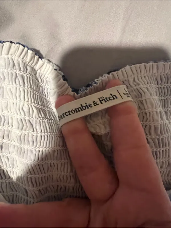 Abercrombie & Fitch Blue Floral‎ Puff Sleeve Crop Top Smocked Pleated L - Image 9