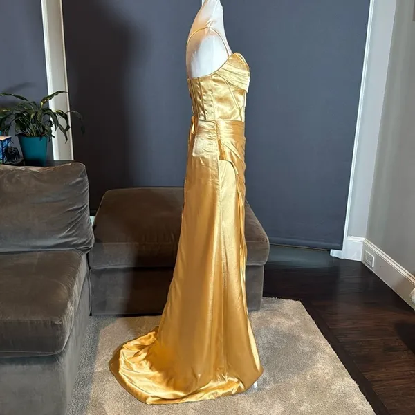 Women’s Gold Full Length Prom Party Dress Criss Cross Straps LegSlit Size 4 NWOT - Image 4