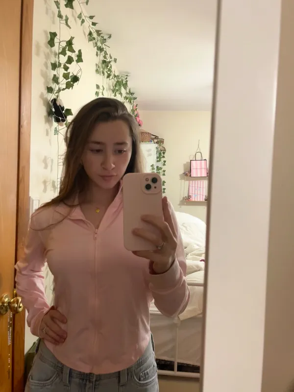 Amazon pink running jacket - Image 4