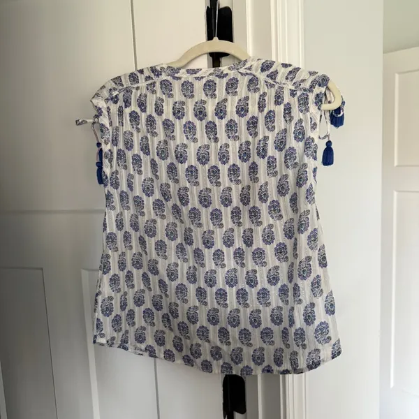 Anthropologie gauzy‎ floral tassel tie short sleeve blouse - Image 6