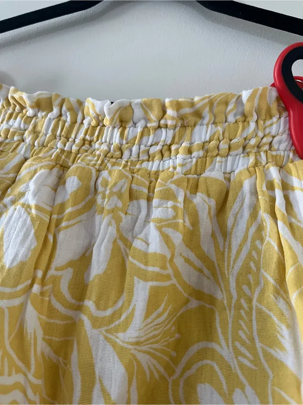 Old Navy Yellow White Tropical Floral Skort Small 100% Cotton Coastal Resort - Image 2