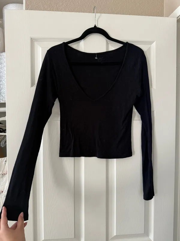 John Galt Black Long Sleeve V Neck Top - Image 2