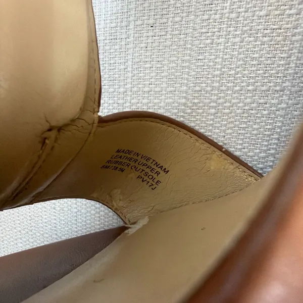 Michael Kors Brown Leather Front Zip Block Heel women’s Size 8(B94)”✨ - Image 10
