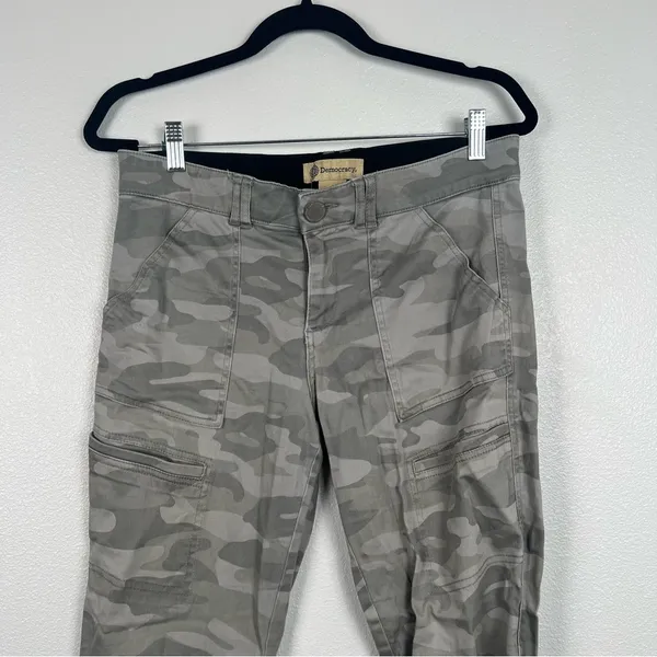 Democracy Camo Straight‎ Leg Pants Sz 8 - Image 3
