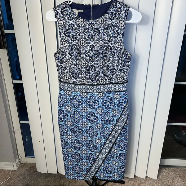 MAGGY LONDON sleeveless‎ dress blue and white back zipper size 4 cocktail party - Image 2