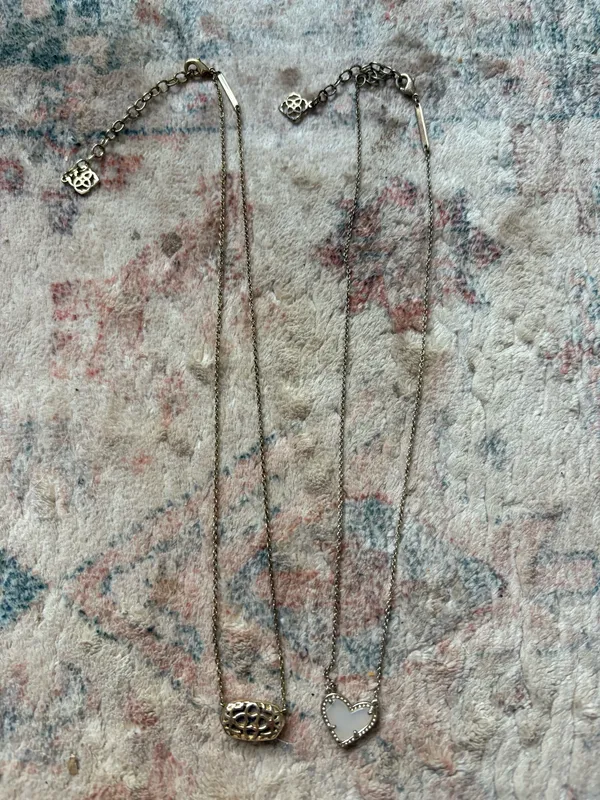 Kendra Scott Necklace - Image 4