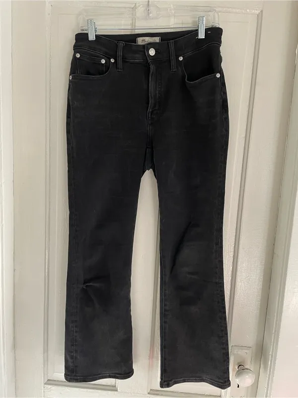 Madewell Black Curvy Kick Out Crop Jean Size 27 - Image 3