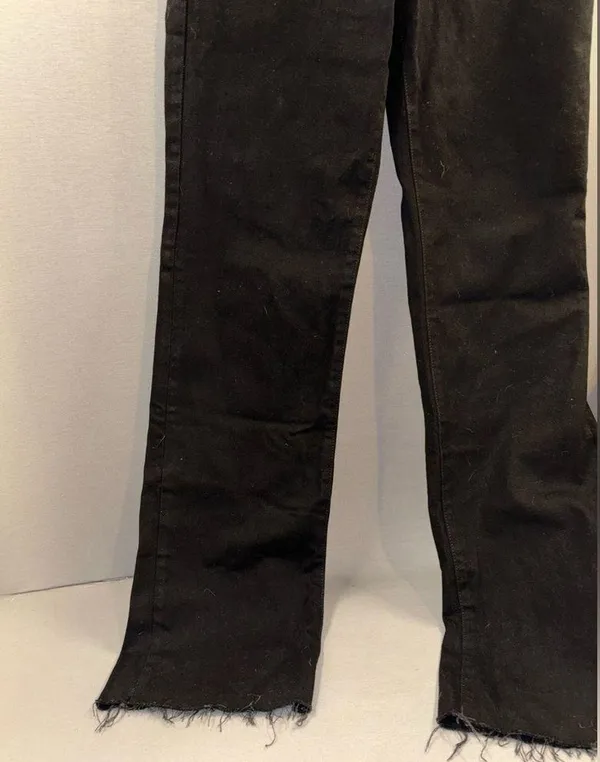 Zara women’s straight leg black denim unfinished hem excellent condition size 4 - Image 5