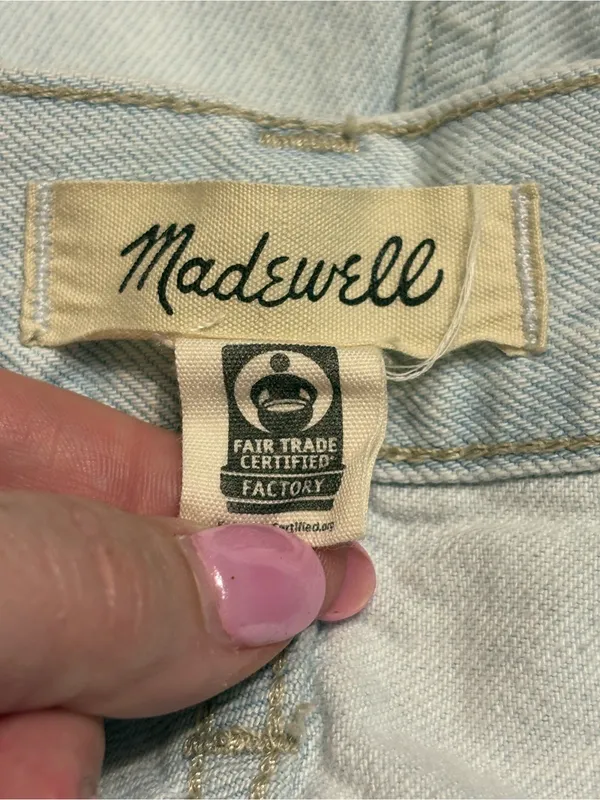 Madewell Light Blue Distressed Boyfriend Jeans size 32 - Image 6