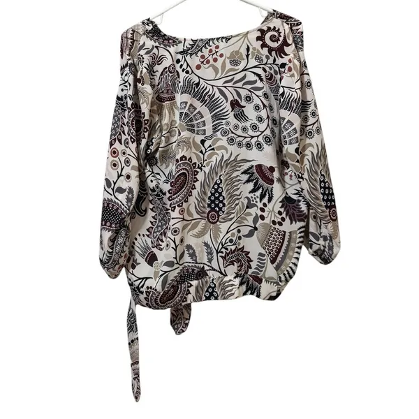 LOFT Outlet Women Size Medium Blouse Paisley Print Tie Bottom Polyester City‎ - Image 2