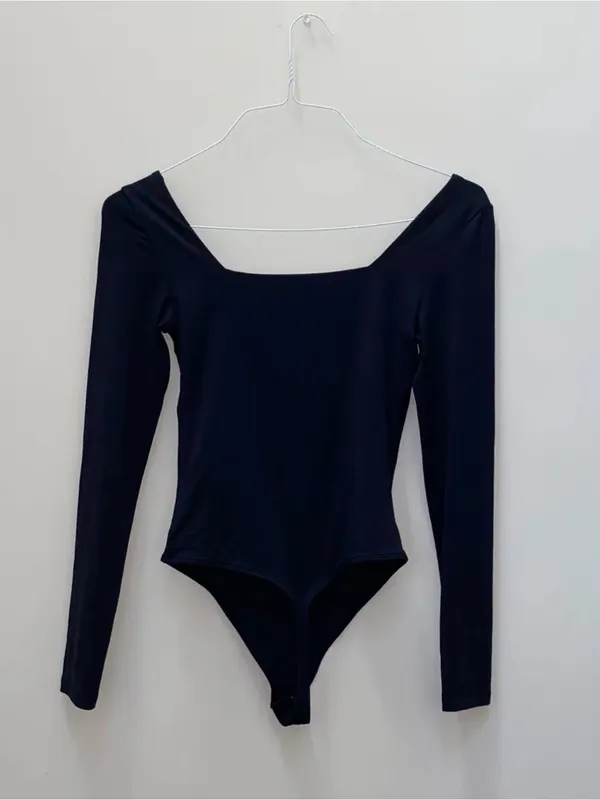 Aritzia Black Long-Sleeve Square Neck Bodysuit - Image 3